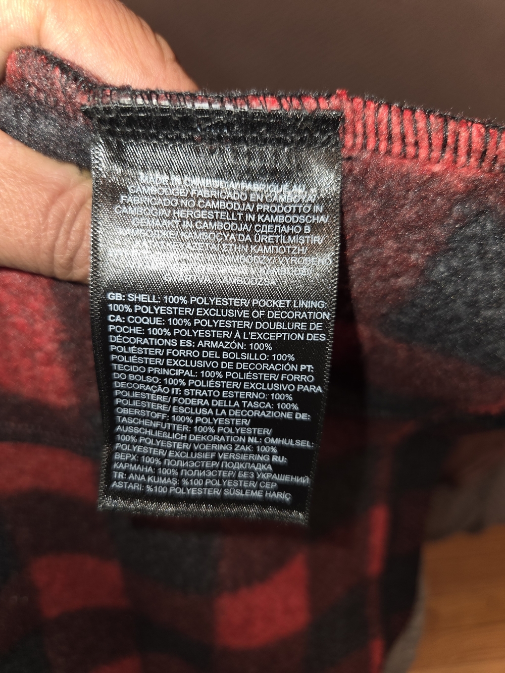 The North Face Women’s Red & Black Buffalo Plaid Fleece Jacket - Picture 7 of 12